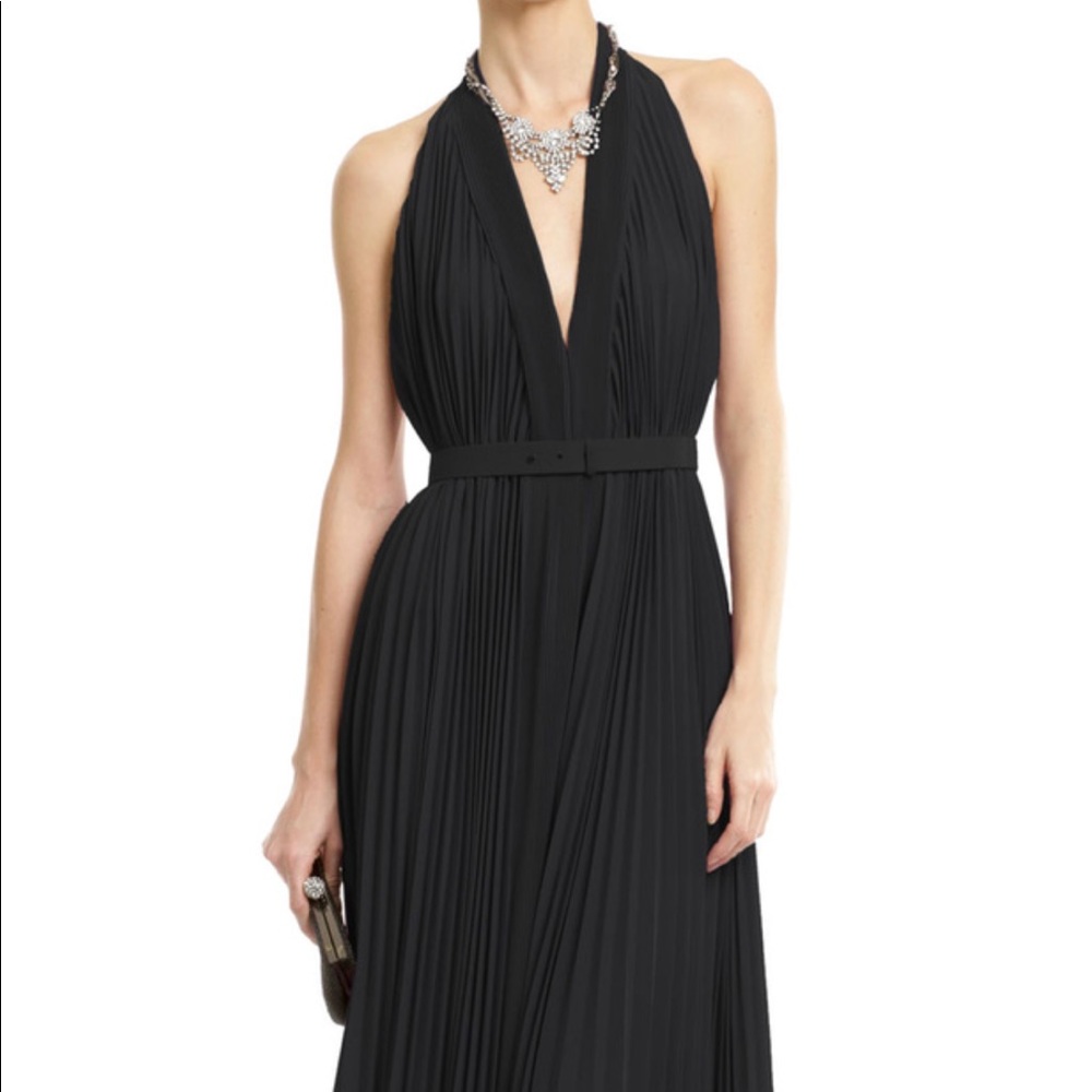 Halston floor length formal gown size 6P black tie